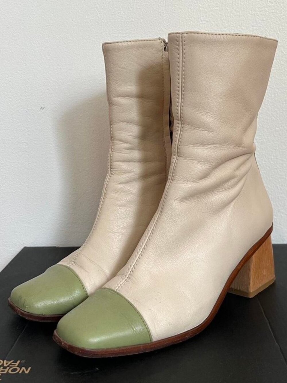 Paloma Wool Women's Cream and Green Boots